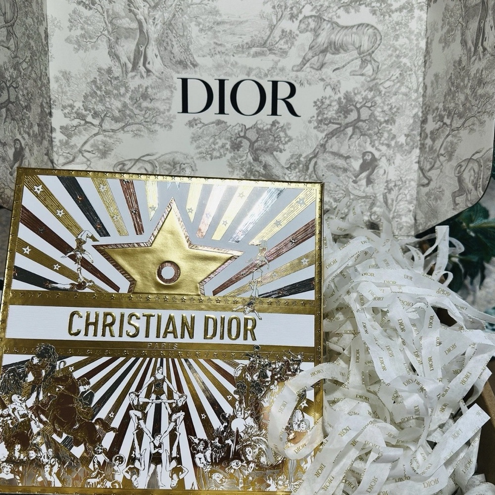 Dior Special Edition Engraved 9x9x5 Gift Box Gold Silver Mailing Box Tissue Set